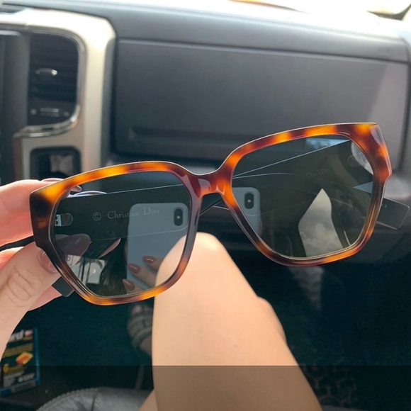 Dior Sunglasses - Picture 4 of 5